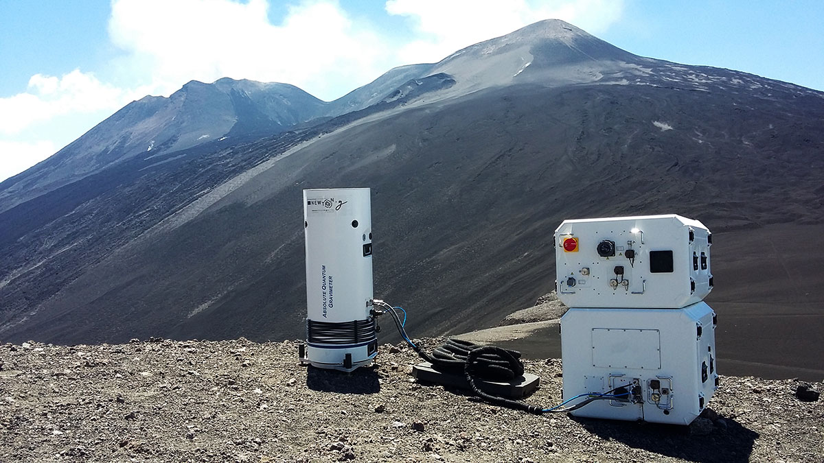 an image of an quantum gravimeter volcano tech